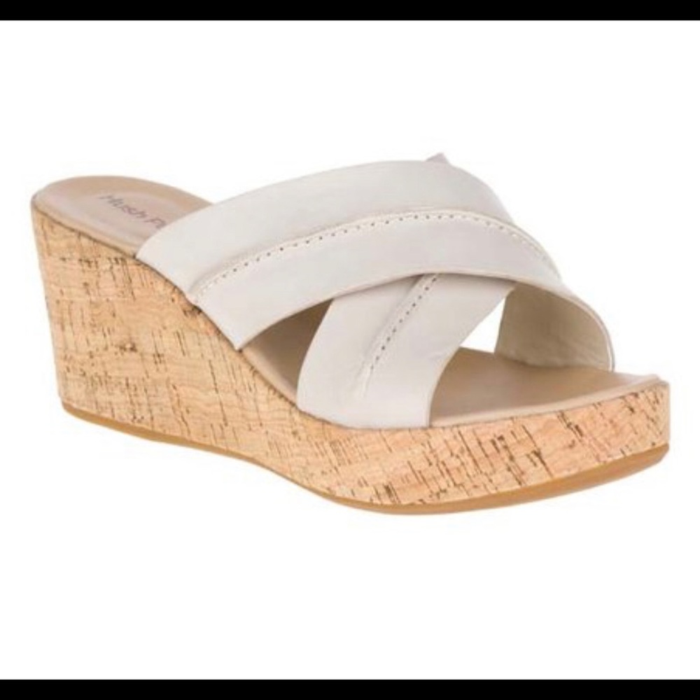Hush Puppies leather wedge sandal SIZE 9 Wide
